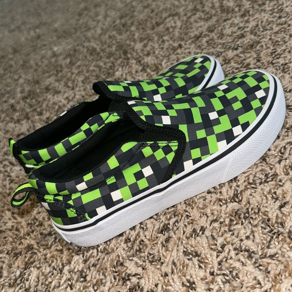 Skechers slip ons